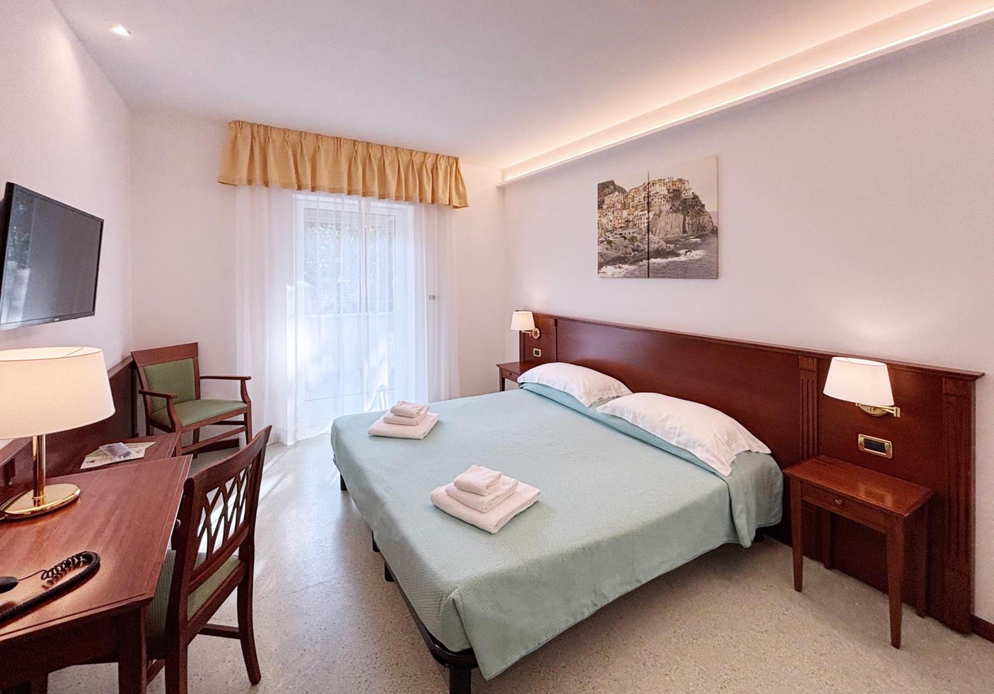 Hotel Villa Adriana Monterosso al Mare Exterior photo